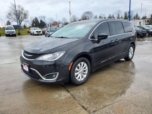 2018 Chrysler Pacifica Touring Plus