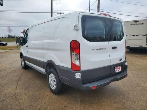 2016 Ford Transit-250 Base