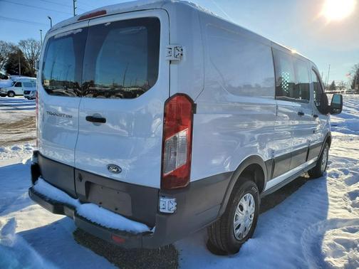 2016 Ford Transit-250 Base