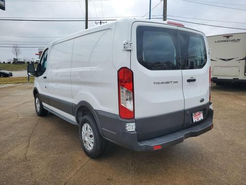 2016 Ford Transit-250 Base