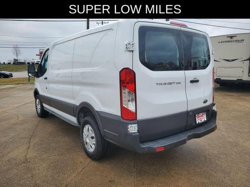 2016 Ford Transit-250 Base