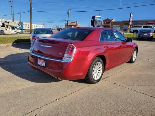 2014 Chrysler 300 Base