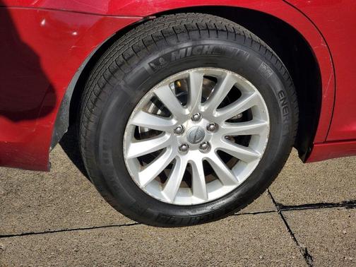 2014 Chrysler 300 Base