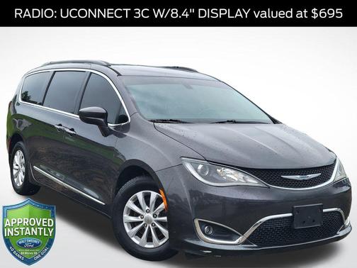 Granite Crystal Clearcoat Metallic 2017 Chrysler Pacifica Touring-L