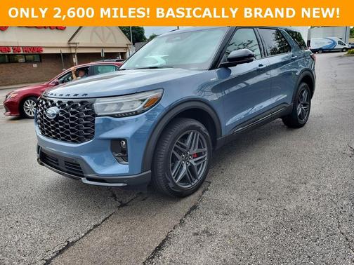 2025 Ford Explorer ST-Line