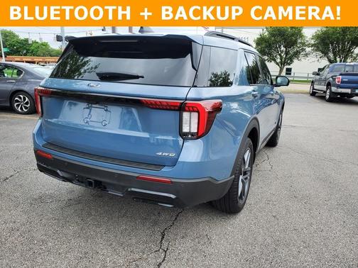 2025 Ford Explorer ST-Line