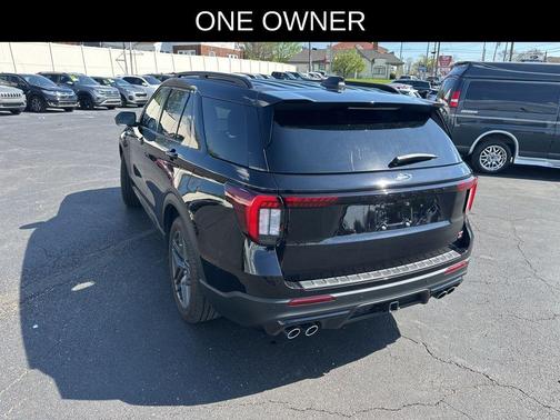 Black Metallic 2025 Ford Explorer ST