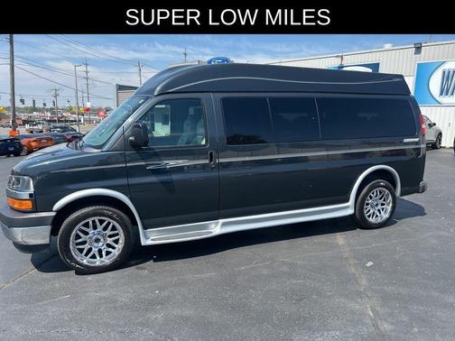 2017 Chevrolet Express 2500 Work Van