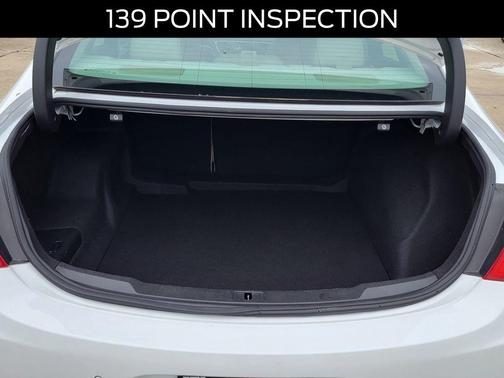 Summit White 2017 Buick LaCrosse Essence