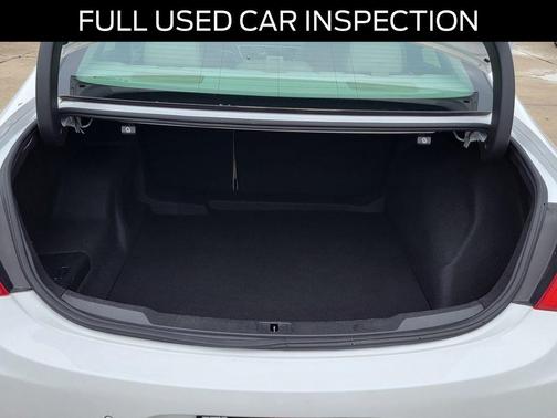 Summit White 2017 Buick LaCrosse Essence