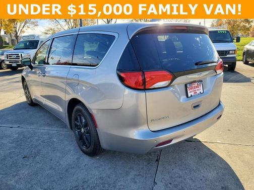 2017 Chrysler Pacifica Touring