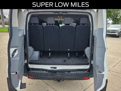 Oxford White 2019 Ford Transit-350 XLT