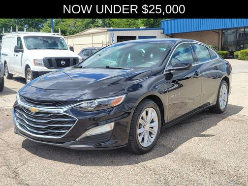 Mosaic Black Metallic 2025 Chevrolet Malibu LT