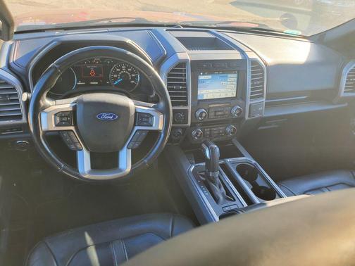 2017 Ford F-150 Platinum