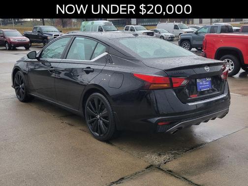 2022 Nissan Altima 2.5 SR