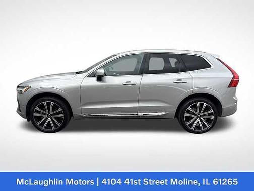 Silver Dawn 2023 Volvo XC60 B5 Ultimate Bright Theme