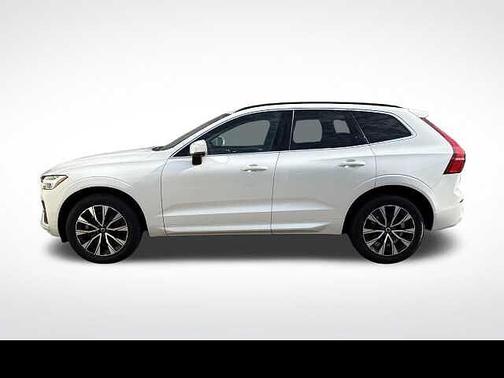 Crystal White 2023 Volvo XC60 Core