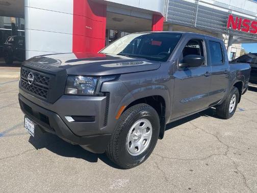 2022 Nissan Frontier S