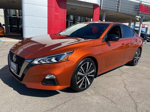 2022 Nissan Altima 2.5 SR