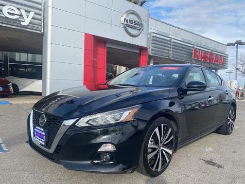 2022 Nissan Altima 2.5 Platinum