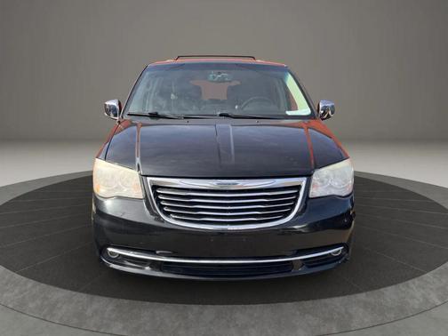 2014 Chrysler Town & Country Touring-L