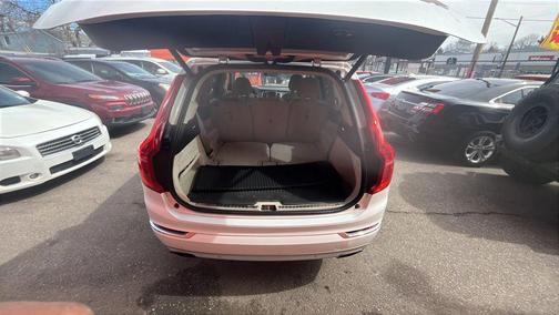 2016 Volvo XC90 T6 Inscription