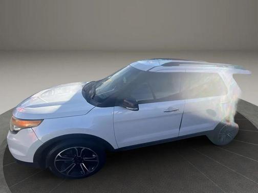 White Platinum Metallic Tri-Coat 2013 Ford Explorer Sport