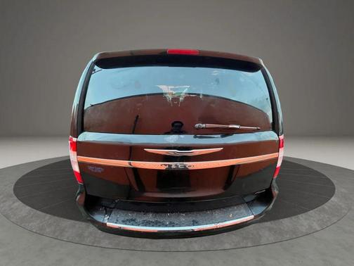 2014 Chrysler Town & Country Touring-L