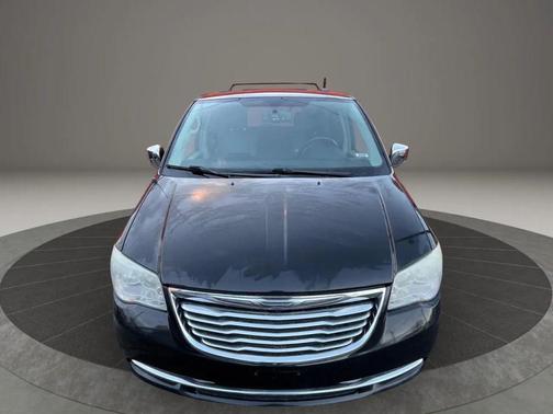 2014 Chrysler Town & Country Touring-L