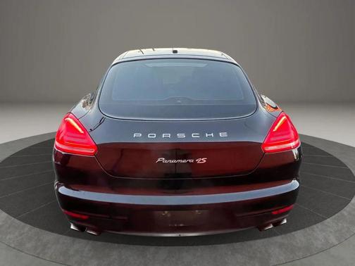 2016 Porsche Panamera 4S