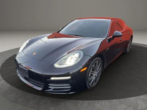 2016 Porsche Panamera 4S
