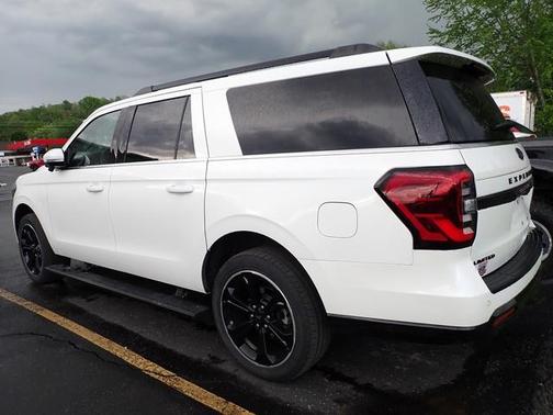 White 2023 Ford Expedition Max Limited