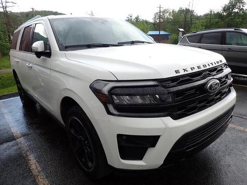 White 2023 Ford Expedition Max Limited