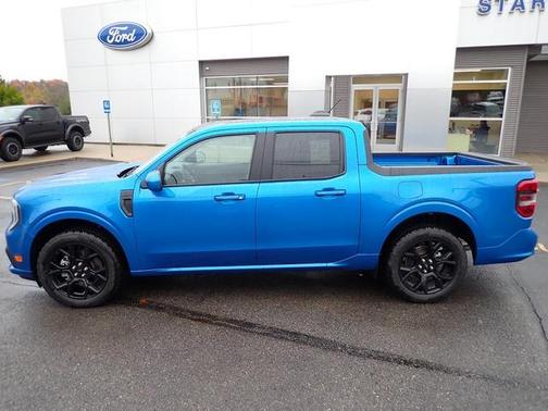 2025 Ford Maverick Lobo Standard