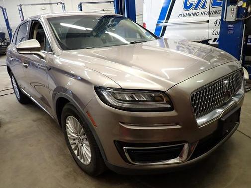 Mocha 2019 Lincoln Nautilus Standard