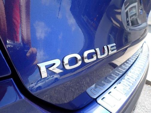 Caspian Blue 2019 Nissan Rogue SV