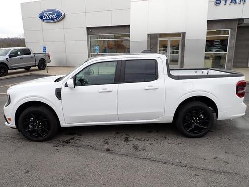 2025 Ford Maverick Lobo Standard