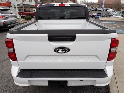 2025 Ford Maverick Lobo Standard