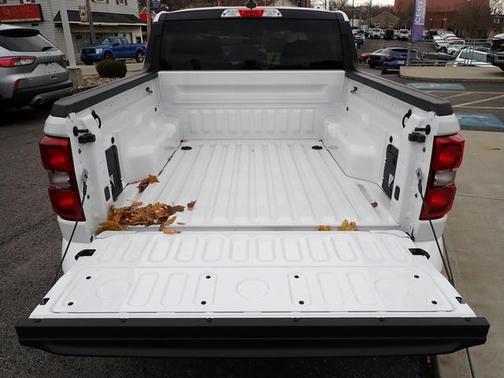 2025 Ford Maverick Lobo Standard