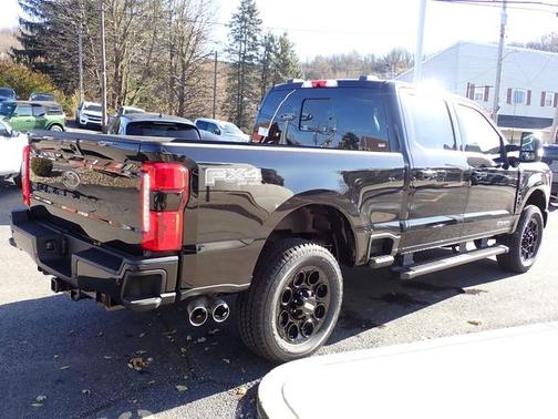 2026 Ford F-350 Lariat Super Duty