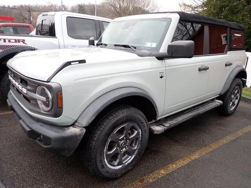 2022 Ford Bronco 
