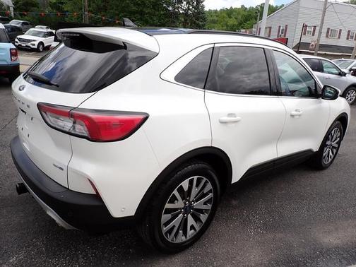 2020 Ford Escape Titanium