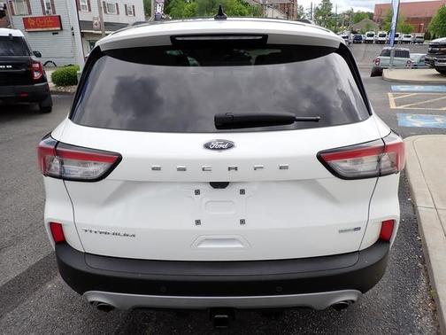 2020 Ford Escape Titanium