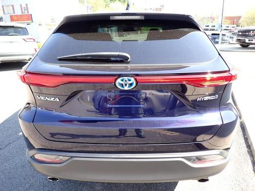 2021 Toyota Venza LE