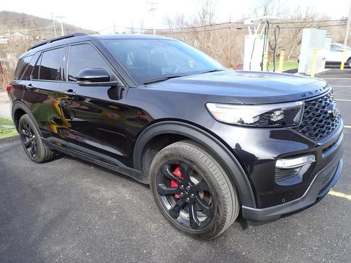 Agate Black 2023 Ford Explorer ST