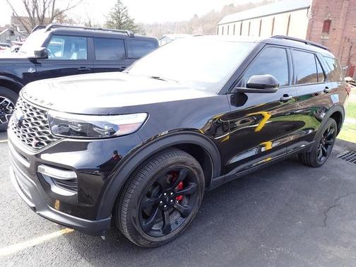Agate Black 2023 Ford Explorer ST