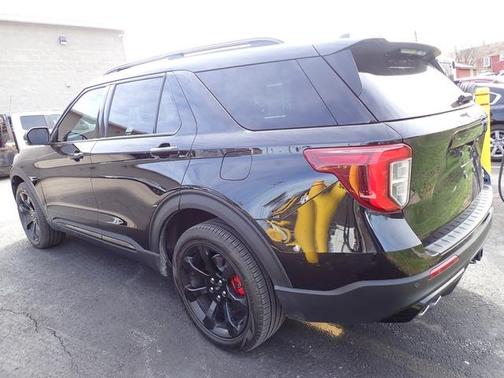 Agate Black 2023 Ford Explorer ST