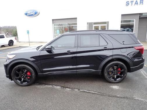 Agate Black 2023 Ford Explorer ST