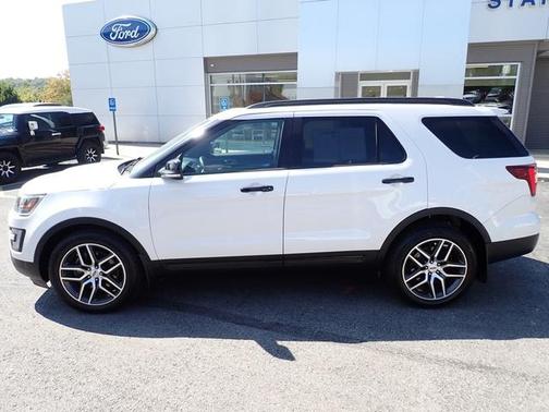 2017 Ford Explorer sport