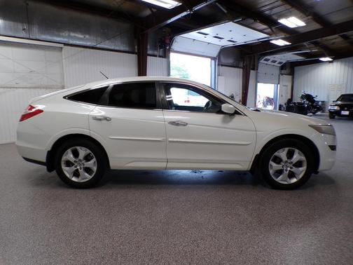 White Diamond Pearl 2010 Honda Accord Crosstour EX-L